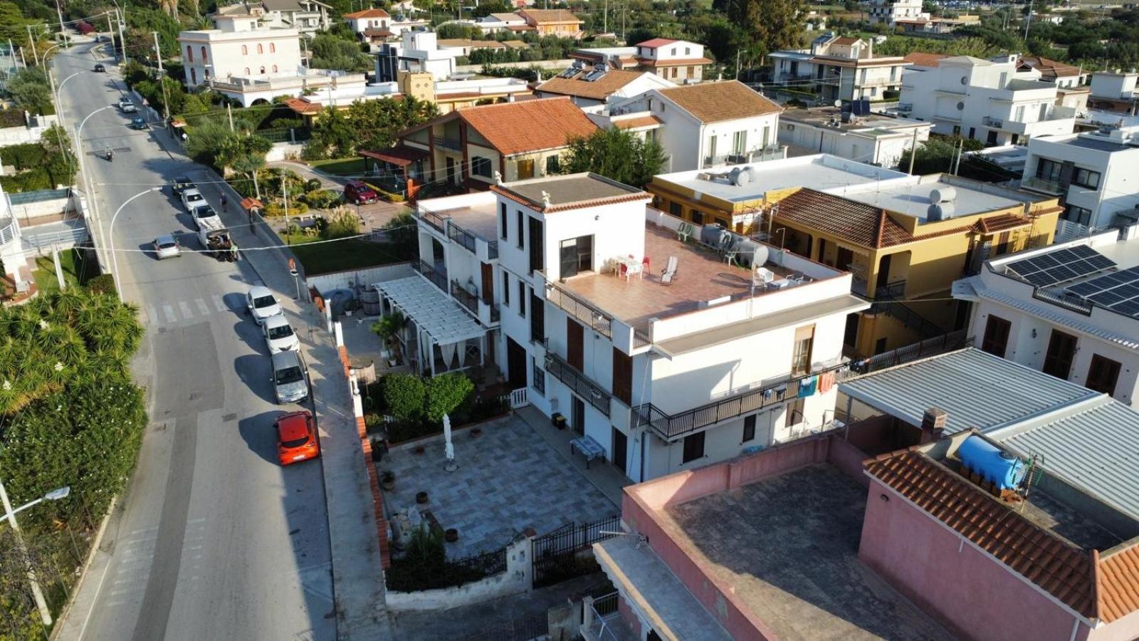 Villa Santa Barbara أفولا المظهر الخارجي الصورة